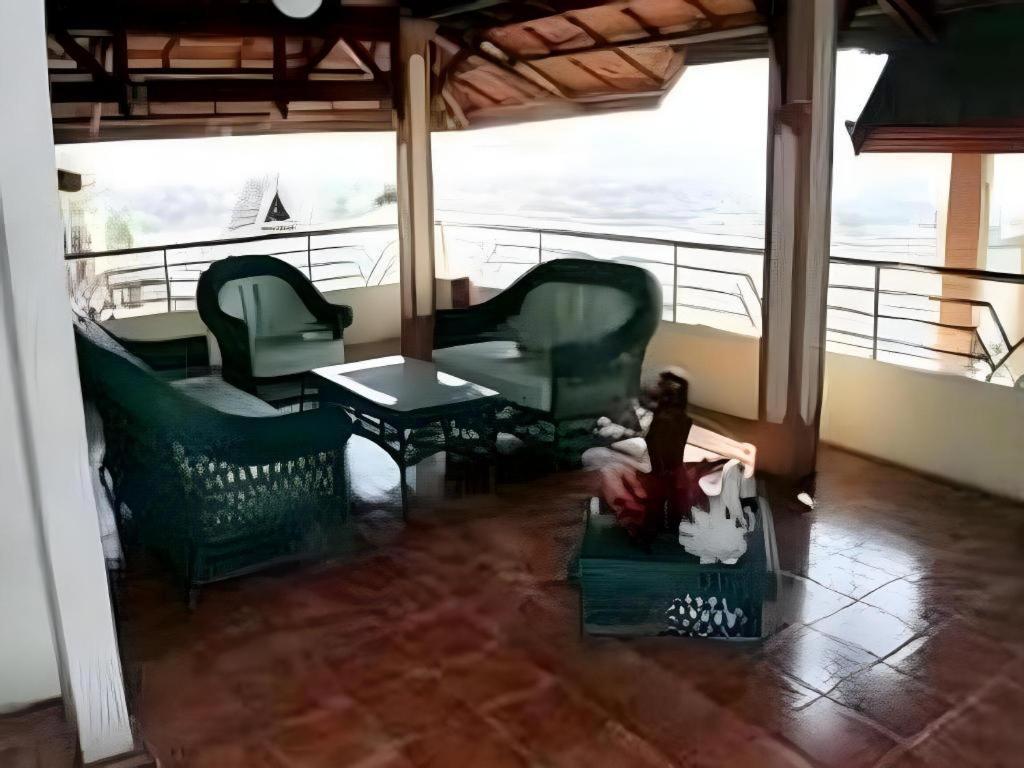 Satria Wisata Hotel Pare-Pare Экстерьер фото