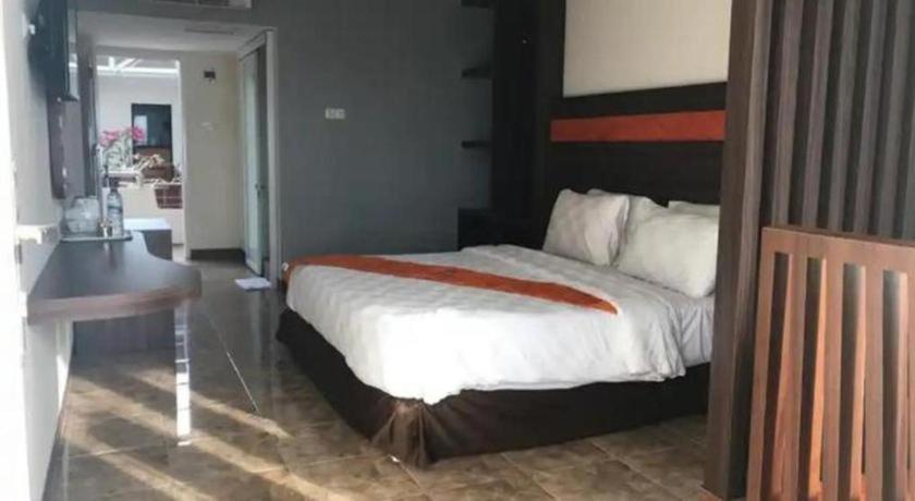 Satria Wisata Hotel Pare-Pare Экстерьер фото