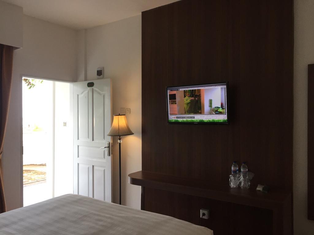 Satria Wisata Hotel Pare-Pare Экстерьер фото